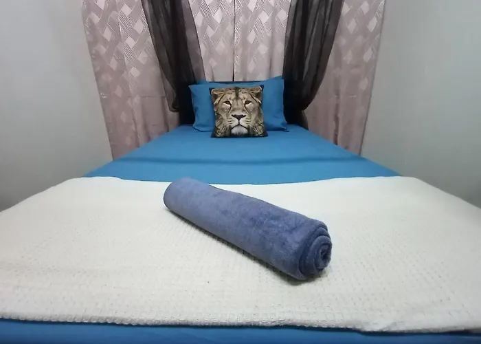 Minimalist Shop Stay @ Royal Town